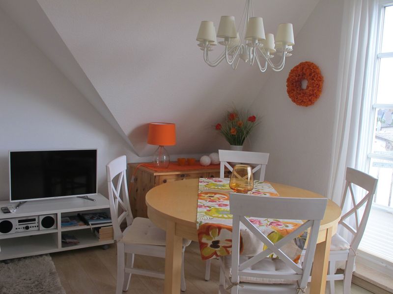 21667801-Ferienwohnung-3-Zingst (Ostseebad)-800x600-2