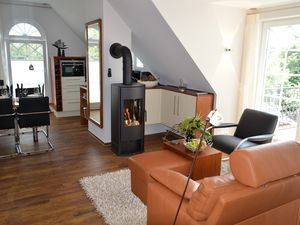 23977028-Ferienwohnung-4-Zingst (Ostseebad)-300x225-1