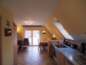 21606221-Ferienwohnung-4-Zingst (Ostseebad)-300x225-2