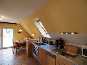 21606221-Ferienwohnung-4-Zingst (Ostseebad)-300x225-5