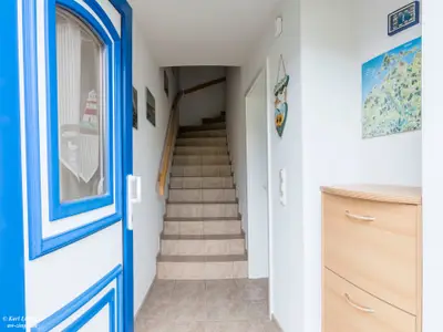 Ferienwohnung Kristall 2: Hauseingang.