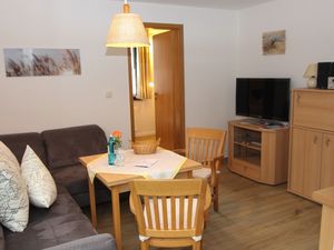 23882082-Ferienwohnung-2-Zingst (Ostseebad)-300x225-3