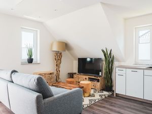 23882350-Ferienwohnung-3-Zingst (Ostseebad)-300x225-0