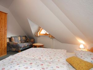 23871350-Ferienwohnung-2-Zingst (Ostseebad)-300x225-4