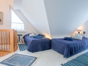 23871375-Ferienwohnung-6-Zingst (Ostseebad)-300x225-3