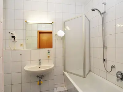 Badezimmer mit Badewanne