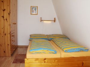 23871382-Ferienwohnung-4-Zingst (Ostseebad)-300x225-2