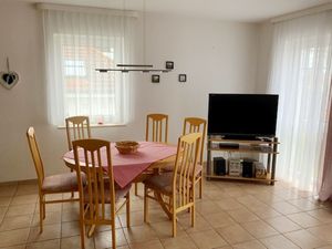 23871444-Ferienwohnung-4-Zingst (Ostseebad)-300x225-4