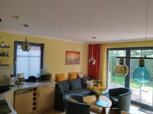 23871497-Ferienwohnung-4-Zingst (Ostseebad)-300x225-0