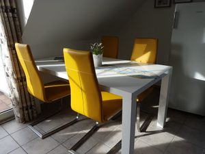 23872772-Ferienwohnung-6-Zingst (Ostseebad)-300x225-2