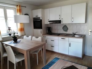 23833279-Ferienwohnung-2-Zingst (Ostseebad)-300x225-3