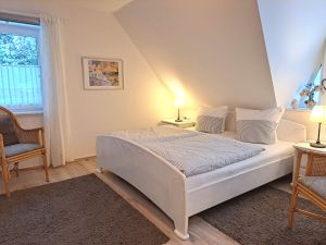 23833322-Ferienwohnung-4-Zingst (Ostseebad)-300x225-5