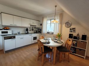 23833381-Ferienwohnung-4-Zingst (Ostseebad)-300x225-4