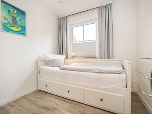 23833472-Ferienwohnung-4-Zingst (Ostseebad)-300x225-4