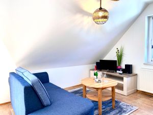 23833514-Ferienwohnung-3-Zingst (Ostseebad)-300x225-1