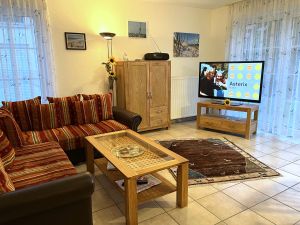 23833515-Ferienwohnung-4-Zingst (Ostseebad)-300x225-0