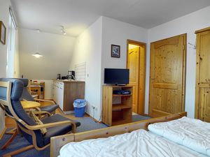 21602343-Ferienwohnung-2-Zingst (Ostseebad)-300x225-1