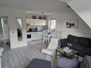 21605953-Ferienwohnung-2-Zingst (Ostseebad)-300x225-3