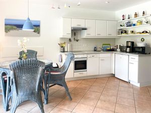 23977368-Ferienwohnung-4-Zingst (Ostseebad)-300x225-2