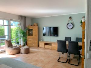 23871443-Ferienwohnung-3-Zingst (Ostseebad)-300x225-1