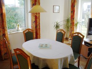 23871449-Ferienwohnung-5-Zingst (Ostseebad)-300x225-2