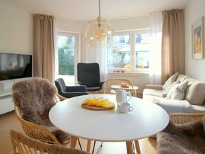 23871510-Ferienwohnung-4-Zingst (Ostseebad)-300x225-0