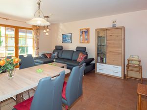 23871347-Ferienwohnung-3-Zingst (Ostseebad)-300x225-4