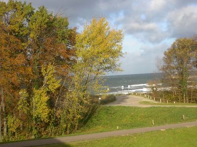 Blick vom Balkon auf den Strandzugang