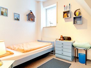 23948042-Ferienwohnung-3-Zingst (Ostseebad)-300x225-5