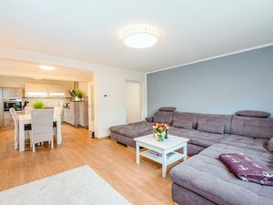 23948155-Ferienwohnung-6-Zingst (Ostseebad)-300x225-3