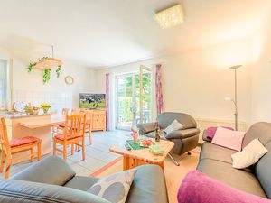 23961361-Ferienwohnung-4-Zingst (Ostseebad)-300x225-1