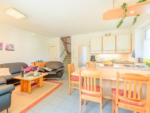 23961361-Ferienwohnung-4-Zingst (Ostseebad)-300x225-4