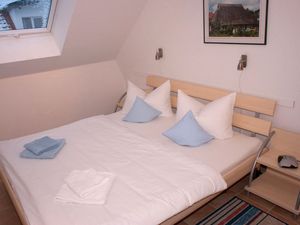 23871460-Ferienwohnung-4-Zingst (Ostseebad)-300x225-5