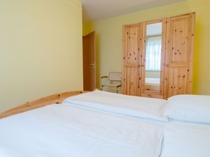 23871513-Ferienwohnung-4-Zingst (Ostseebad)-300x225-5