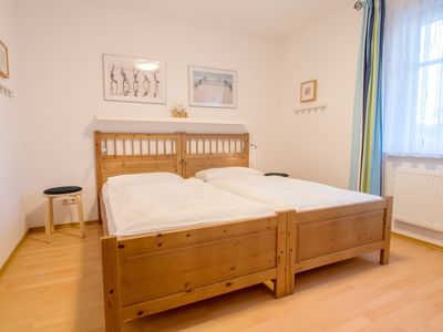 Schlafzimmer mit Doppelbett