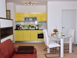 23871430-Ferienwohnung-3-Zingst (Ostseebad)-300x225-4