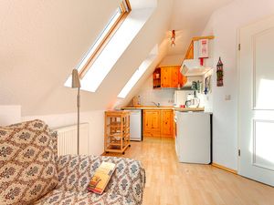 24013345-Ferienwohnung-4-Zingst (Ostseebad)-300x225-4