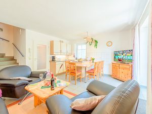 23961361-Ferienwohnung-4-Zingst (Ostseebad)-300x225-3