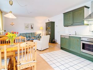 23984370-Ferienwohnung-4-Zingst (Ostseebad)-300x225-4