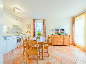 23948143-Ferienwohnung-6-Zingst (Ostseebad)-300x225-4