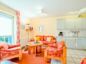 23955054-Ferienwohnung-4-Zingst (Ostseebad)-300x225-1