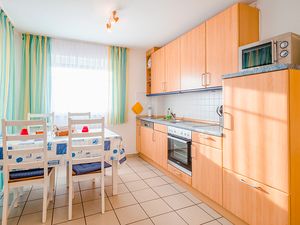 23955627-Ferienwohnung-4-Zingst (Ostseebad)-300x225-5