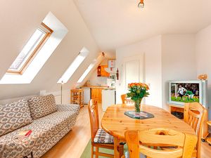 24013345-Ferienwohnung-4-Zingst (Ostseebad)-300x225-3