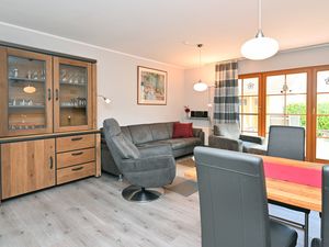 23871342-Ferienwohnung-4-Zingst (Ostseebad)-300x225-5