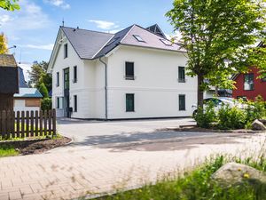 24028662-Ferienwohnung-2-Zingst (Ostseebad)-300x225-2