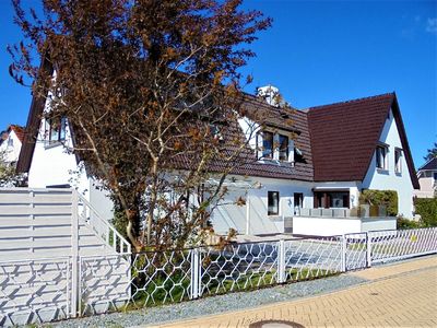 Außenansicht des Gebäudes. zentrale,ruhige Lage. Nur 300m bis zum Strand.