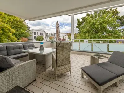Ferienwohnung Ostseeblick Zingst - große Terrasse