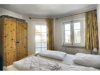 Schlafzimmer mit Doppelbett