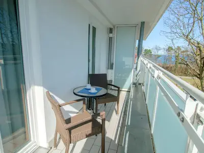 Balkon mit Bestuhlung