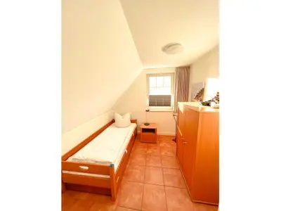 Schlafzimmer mit Einzelbett